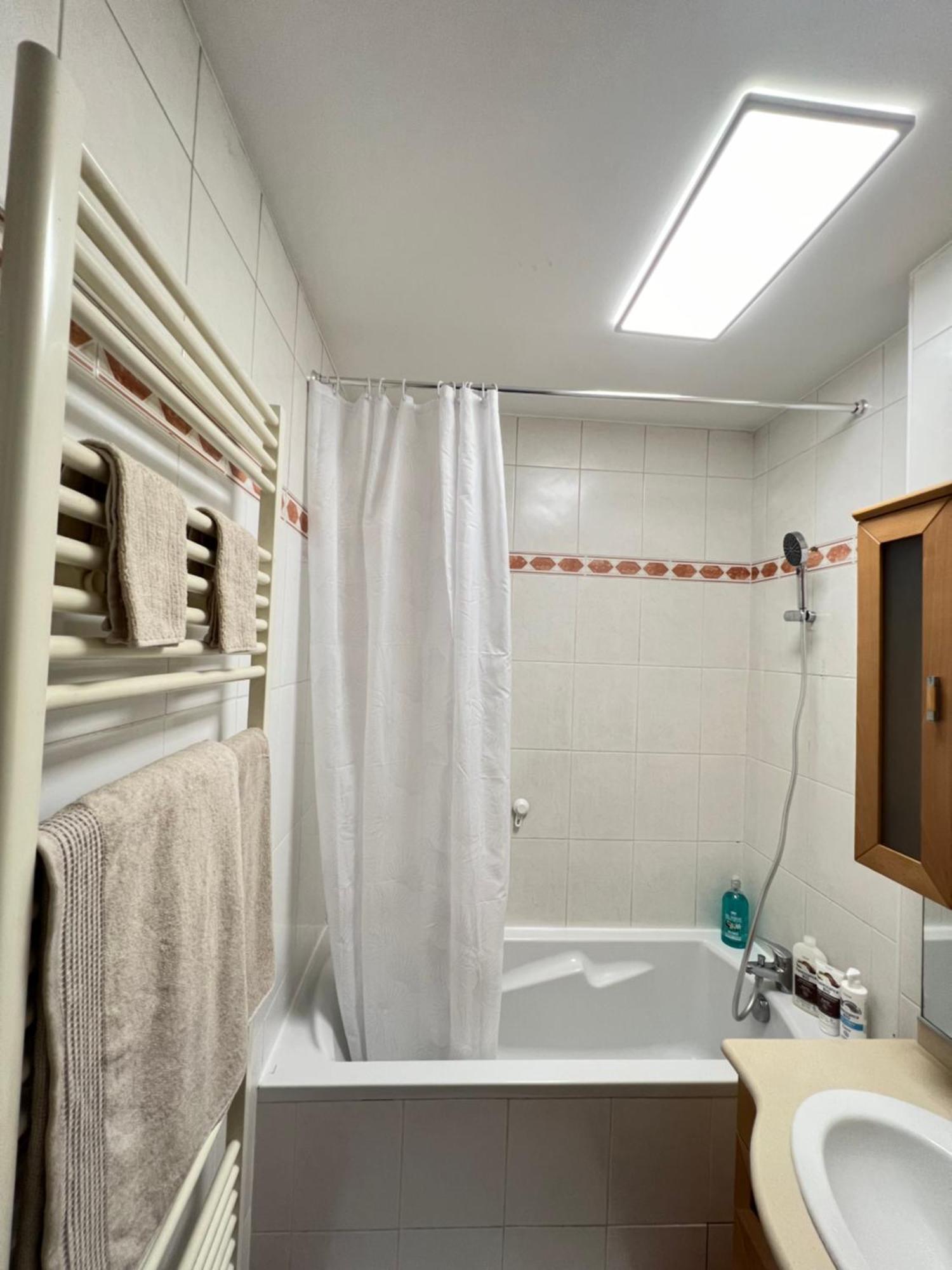Appartement Coquelicot 25Km Paris Et Disney Pontault-Combault Ngoại thất bức ảnh