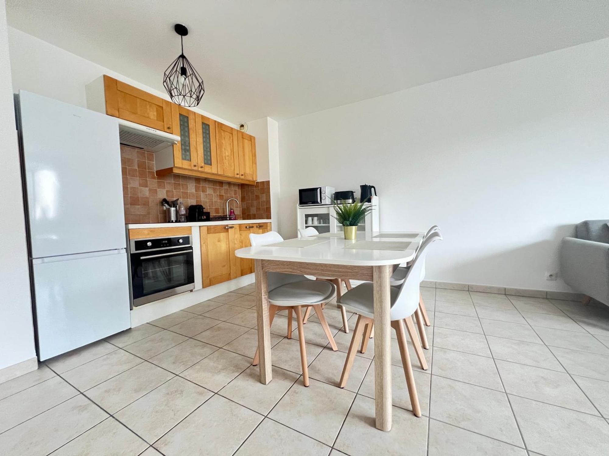 Appartement Coquelicot 25Km Paris Et Disney Pontault-Combault Ngoại thất bức ảnh